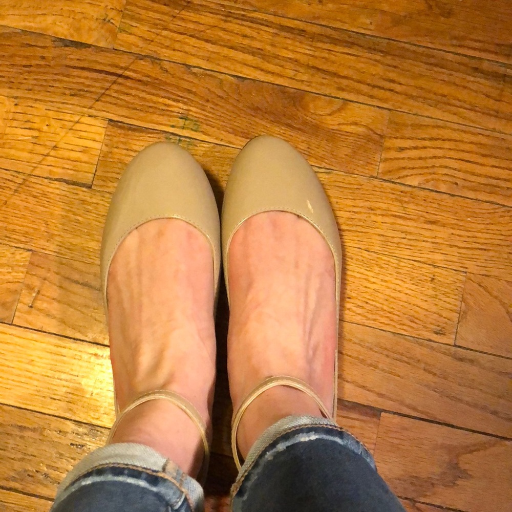 Taupe Steve Madden flats